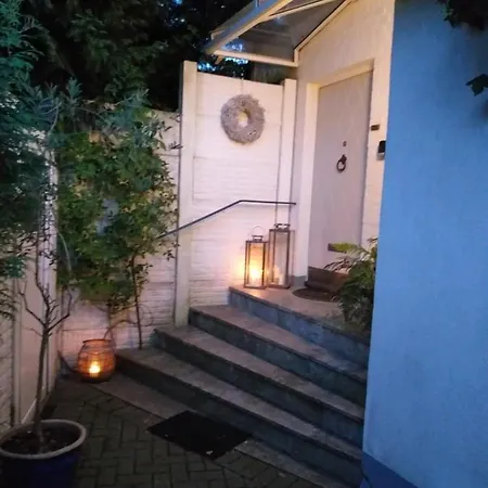 Xxxxxx Apartment